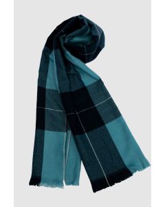 checkered knitted scarf