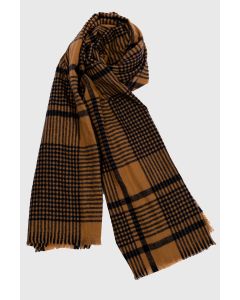 checkered knitted scarf