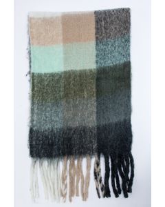 checkered knitted scarf