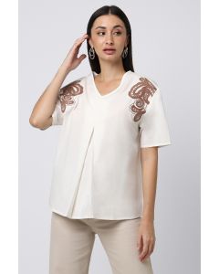 Blouse with embroidery