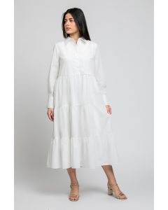 فستان بقصّة قميص وأكمام طويلة بطبقات