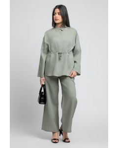 بنطلون واسع بخصر مطاطي من الخلف