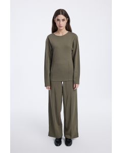 بنطلون واسع مع فتحات جانبية