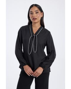 بلوزة بأكمام طويلة مع ربطة عند العنق