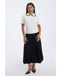 تنورة ميدي نسائية بتفاصيل أزرار