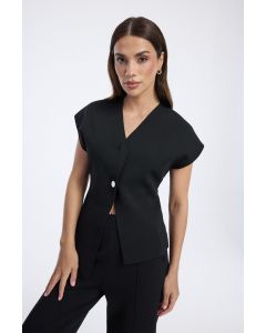 توب نسائيةبدون أكمام بزر أمامي