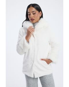 جاكيت نسائي بهودي من الفرو الصناعي