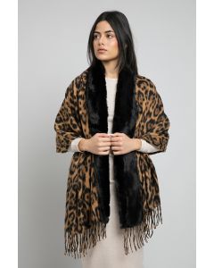 شال بنقشة ليوبارد بحافة فرو صناعي