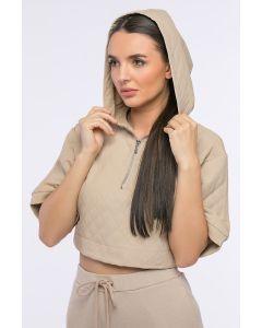هودي مبطنة بقصة قصيرة