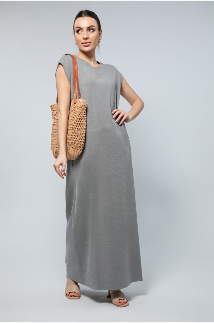 Essential Elegance Maxi Dress - Effortless & Elevated