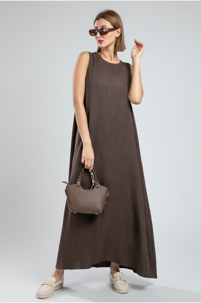 Sleeveless Maxi Office Dress in Flowy Fabric